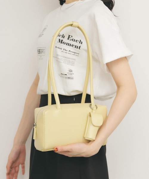 KBF(ケイビーエフ)の「リップケース付きショルダーBAG(ショルダーバッグ・レディース・ブラック/アイボリー/イエロー・ONE)」の9枚目の写真