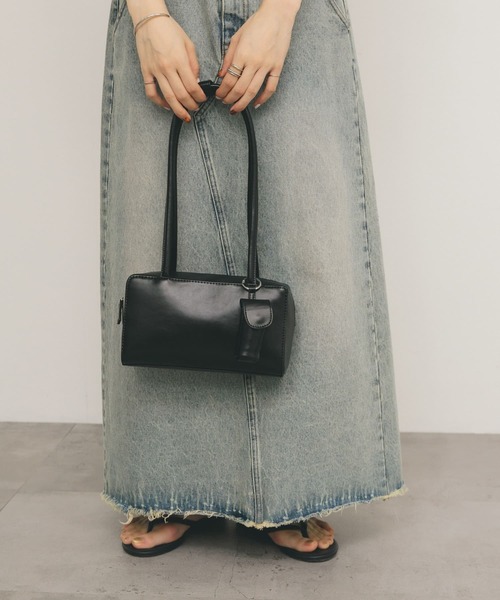 KBF(ケイビーエフ)の「リップケース付きショルダーBAG(ショルダーバッグ・レディース・ブラック/アイボリー/イエロー・ONE)」の14枚目の写真