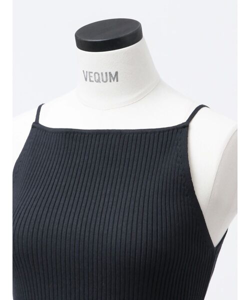 VEQUM（VEQUM）の「【VEQUM】RIB HALTER NECK TOPS（キャミソール・レディース・ブラック/ネイビー/カーキ・FREE）」の12枚目の写真