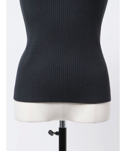 VEQUM（VEQUM）の「【VEQUM】RIB HALTER NECK TOPS（キャミソール・レディース・ブラック/ネイビー/カーキ・FREE）」の13枚目の写真