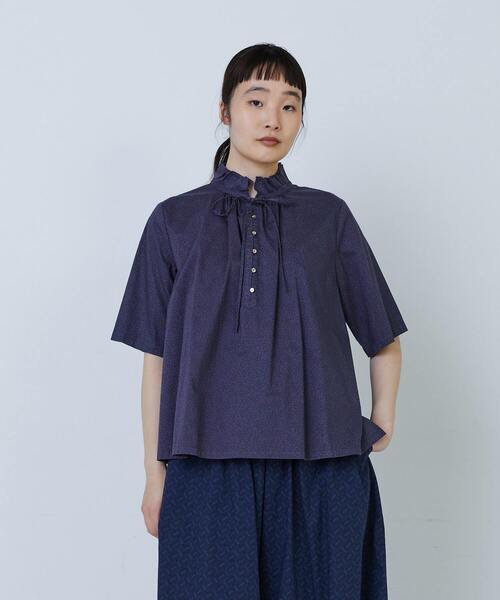 リバティプリントオーバーダイ二重フレアーカラーブラウス（シャツ