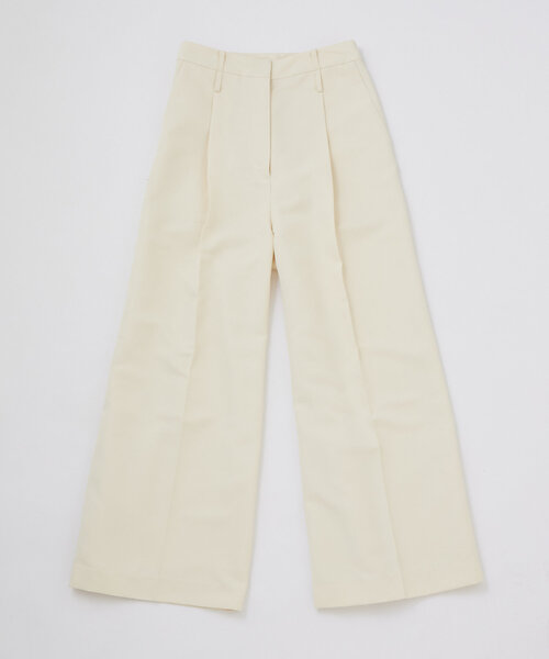 mline（エムライン）の「[mline]２ベルトタックパンツ（スラックス・レディース・アイボリー/チャコールグレー・2/1）」の6枚目の写真