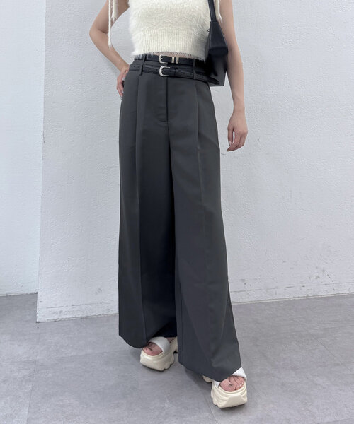 mline（エムライン）の「[mline]２ベルトタックパンツ（スラックス・レディース・アイボリー/チャコールグレー・2/1）」の7枚目の写真