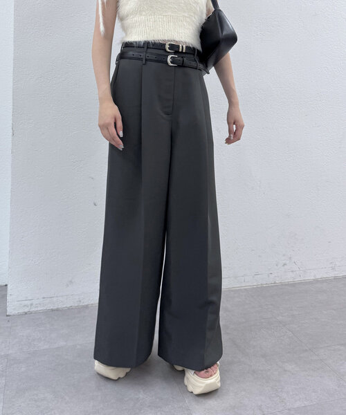 mline（エムライン）の「[mline]２ベルトタックパンツ（スラックス・レディース・アイボリー/チャコールグレー・2/1）」の9枚目の写真