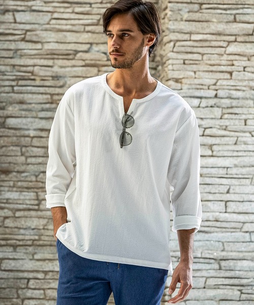 AKM Contemporary（エイケイエムコンテンポラリー）の「【WEB・直営店限定】AKM Contemporary(エイケイエムコンテンポラリー)シアサッカー キーネックプルオーバー ストレッチシャツ 半袖シャツ シワ防止 イージーケア（シャツ/ブラウス・メンズ・ブルー/ブラック/ベージュ/ホワイト・S/M/L/XL/XXL）」の5枚目の写真