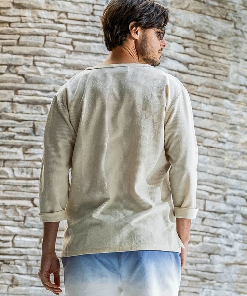 AKM Contemporary（エイケイエムコンテンポラリー）の「【WEB・直営店限定】AKM Contemporary(エイケイエムコンテンポラリー)シアサッカー キーネックプルオーバー ストレッチシャツ 半袖シャツ シワ防止 イージーケア（シャツ/ブラウス・メンズ・ブルー/ブラック/ベージュ/ホワイト・S/M/L/XL/XXL）」の22枚目の写真