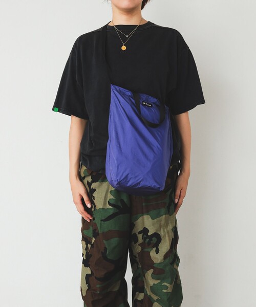 bpr BEAMS（ビーピーアール ビームス ）の「リップストップ ディープ トートバッグ M（トートバッグ・レディース・グリーン/ブラック/パープル/グレー/オレンジ/ベージュ・ONE SIZE）」の5枚目の写真