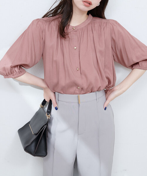 natural couture(ナチュラルクチュール)の「麻混ギャザーブラウス(シャツ/ブラウス・レディース・オフホワイト/サックスブルー/ブラック/ピンク/オレンジ・FREE)」の20枚目の写真