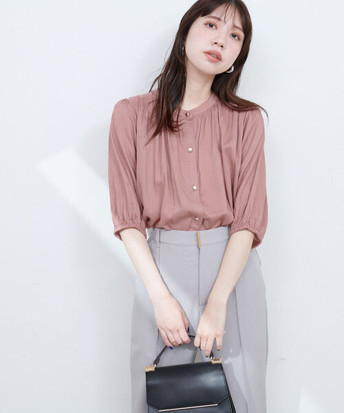 natural couture(ナチュラルクチュール)の「麻混ギャザーブラウス(シャツ/ブラウス・レディース・オフホワイト/サックスブルー/ブラック/ピンク/オレンジ・FREE)」の21枚目の写真