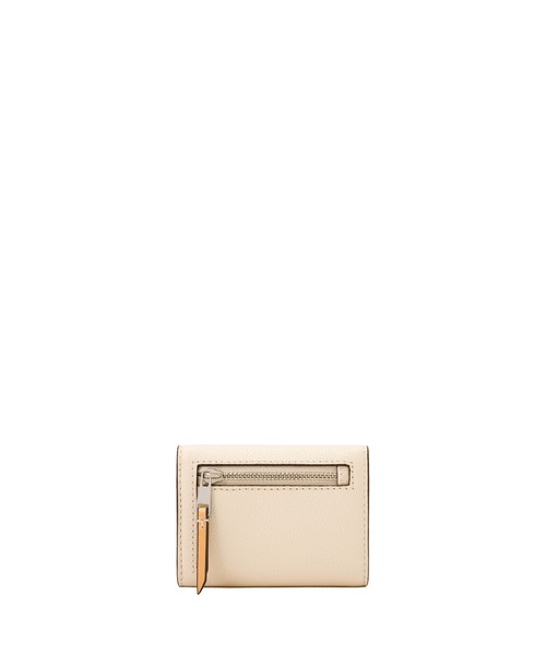 可憐さ◎*TORYBURCH* コントラスト エンボス ジップカードケース Tモノグラム コントラスト エンボス ジップカードケース