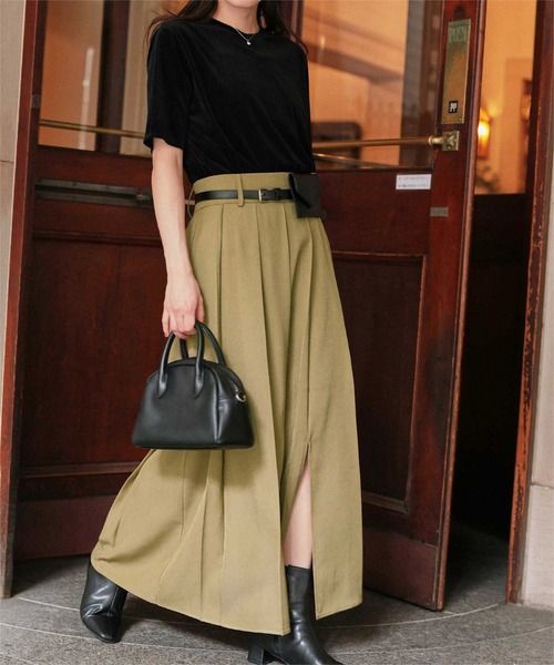 titivate（ティティベイト）の「サイドスリットプリーツスカート（スカート・レディース・チャコール/ベージュ/ブラック・S/L/M）」の3枚目の写真