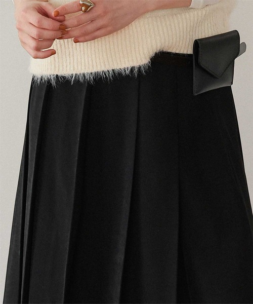 titivate（ティティベイト）の「サイドスリットプリーツスカート（スカート・レディース・チャコール/ベージュ/ブラック・S/L/M）」の16枚目の写真