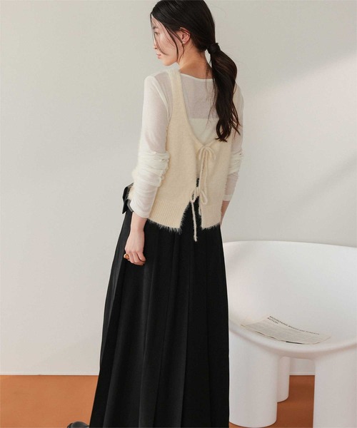 titivate（ティティベイト）の「サイドスリットプリーツスカート（スカート・レディース・チャコール/ベージュ/ブラック・S/L/M）」の19枚目の写真