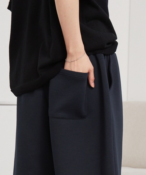 MONO-MART（モノマート）の「イージードライ ワイドダンボールスウェットショートパンツ（その他パンツ・レディース・ネイビー/ワイン系/ベージュ/杢グレー/ブラック・L/M/S）」の22枚目の写真