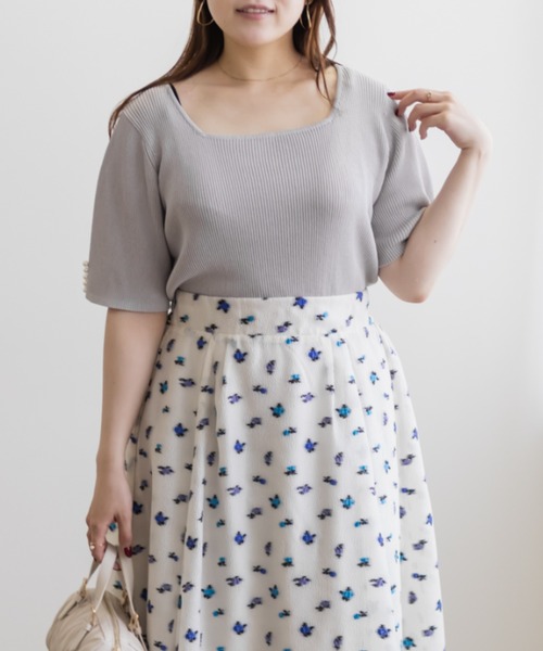 CLETTE(クレット)の「袖パール使いスクエアネックニット(ニット/セーター・レディース・ピンク/グレー/ブラック・LL/3L/4L)」の12枚目の写真