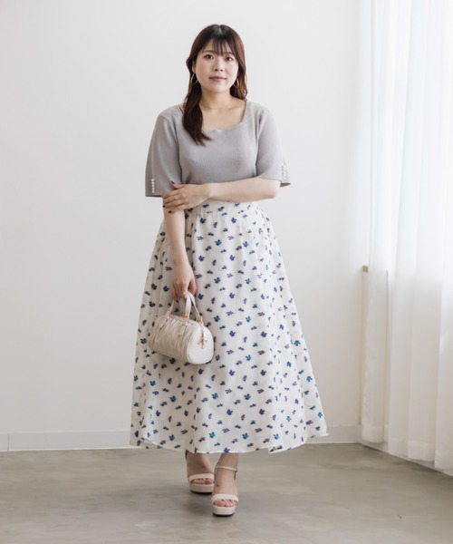 CLETTE(クレット)の「袖パール使いスクエアネックニット(ニット/セーター・レディース・ピンク/グレー/ブラック・LL/3L/4L)」の13枚目の写真