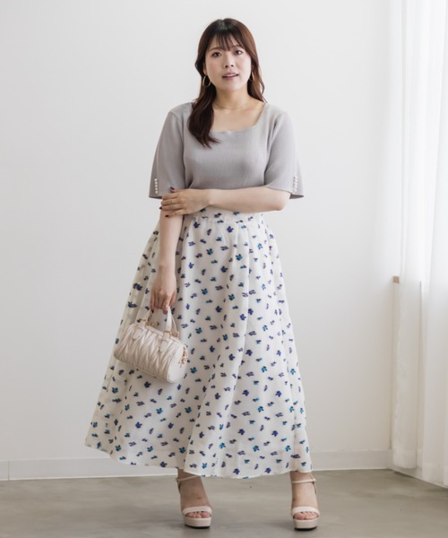CLETTE(クレット)の「袖パール使いスクエアネックニット(ニット/セーター・レディース・ピンク/グレー/ブラック・LL/3L/4L)」の14枚目の写真