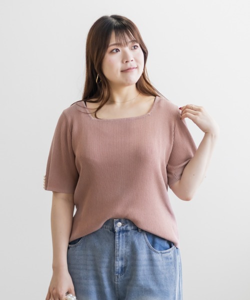 CLETTE(クレット)の「袖パール使いスクエアネックニット(ニット/セーター・レディース・ピンク/グレー/ブラック・LL/3L/4L)」の6枚目の写真