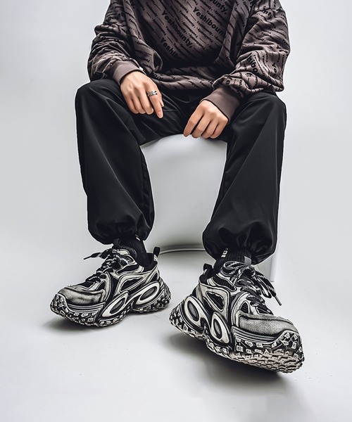 shoes365（シューズスリーシックスファイヴ）の「【SHOES 365】厚底凹凸ダッドスニーカー（スニーカー・メンズ・ホワイト/ブラック/グレー・24.5cm/25.0cm/25.5cm/26.0cm/26.5cm/27.0cm）」の9枚目の写真