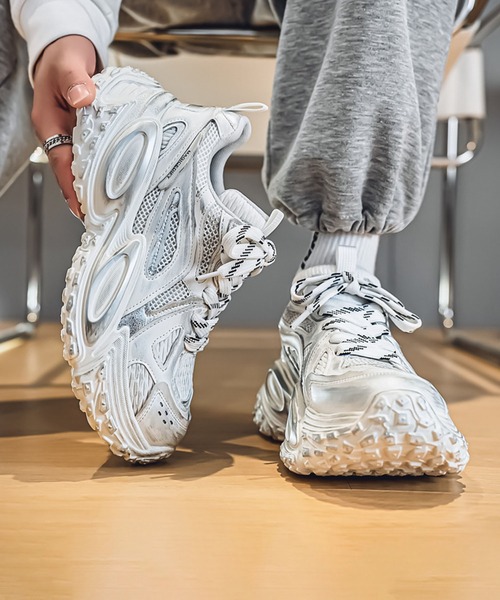 shoes365（シューズスリーシックスファイヴ）の「【SHOES 365】厚底凹凸ダッドスニーカー（スニーカー・メンズ・ホワイト/ブラック/グレー・24.5cm/25.0cm/25.5cm/26.0cm/26.5cm/27.0cm）」の10枚目の写真