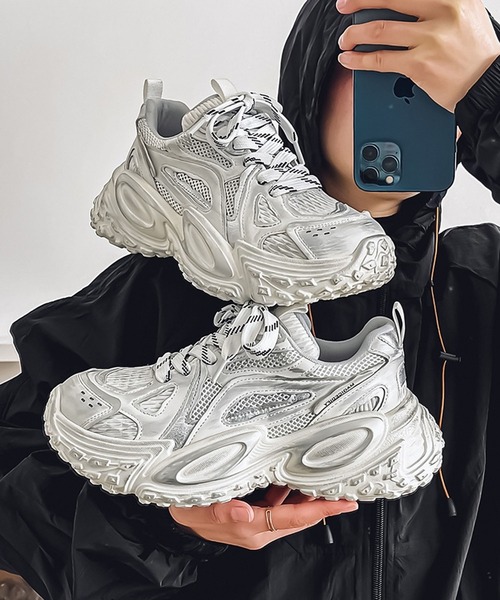 shoes365（シューズスリーシックスファイヴ）の「【SHOES 365】厚底凹凸ダッドスニーカー（スニーカー・メンズ・ホワイト/ブラック/グレー・24.5cm/25.0cm/25.5cm/26.0cm/26.5cm/27.0cm）」の12枚目の写真