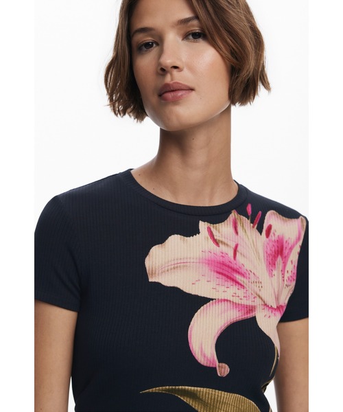Desigual(デシグアル)の「オーキッド半袖Tシャツ(Tシャツ/カットソー・レディース・ブラック・XL/L/M/S/XS)」の3枚目の写真