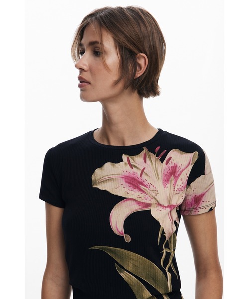 Desigual(デシグアル)の「オーキッド半袖Tシャツ(Tシャツ/カットソー・レディース・ブラック・XL/L/M/S/XS)」の4枚目の写真