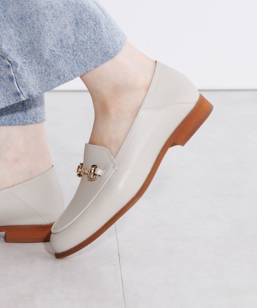 HIMIKO(ヒミコ)の「【HIMIKO】バブーシュビットローファー/651304(ローファー・レディース・ダークブラウン/ブラック/グリーン/ピンク/ブルー/アイボリー・23.0cm/26.5cm/25.5cm/25.0cm/24.5cm/24.0cm/23.5cm/22.5cm/22.0cm/26.0cm/21.5cm)」の2枚目の写真