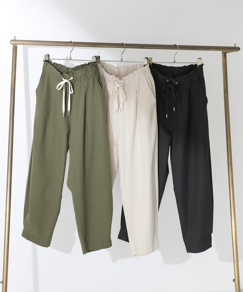 n'OrLABEL(ノアールレーベル)の「脇タックコクーンパンツ(その他パンツ・レディース・ブラック/カーキ/ライトベージュ・2/1)」の4枚目の写真