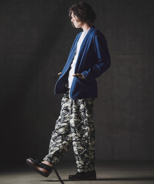 GLIMCLAP(グリムクラップ)の「mj10880-Denim minimal Jacket-Distressed for a vintage look- ノーカラーデニムジャケット(デニムジャケット・メンズ・インディゴブルー/コバルトブルー/ライトグレー/ブラック・S/M/L)」の11枚目の写真