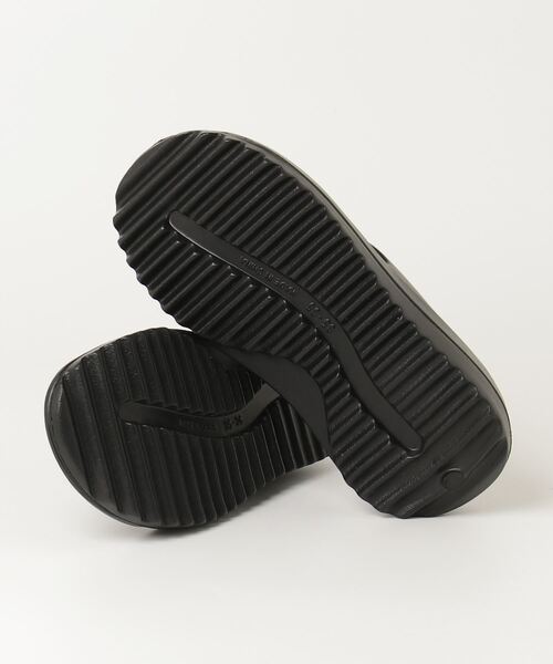Vini（ヴィニ）の「軽量 トング サンダル（サンダル・レディース・ホワイト/ブラック・SMALL/MEDIUM/LARGE）」の4枚目の写真