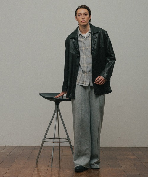 ADAM ET ROPE'（アダムエロペ）の「ウォッシュド ラムレザー カーコート（カバーオール・メンズ・ブラック・M/L）」の22枚目の写真