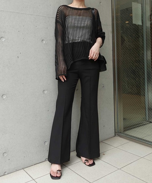 CORNERS(コーナーズ)の「センタープレスフレアスラックス(スラックス・レディース・ブラック/ブラウン/ベージュ・XXL/XL/L/M/S)」の2枚目の写真