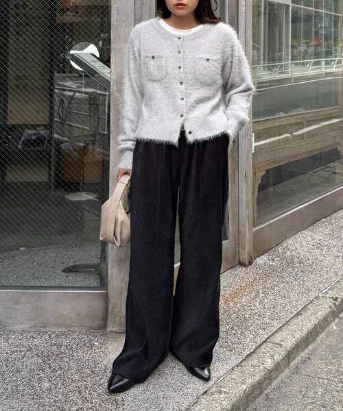 CIAOPANIC TYPY(チャオパニックティピー)の「【スタイルアップ】紐ベルト付きベロアフレアパンツ(スラックス・レディース・ブラック/ブラウン/アイボリー・SMALL/MEDIUM)」の4枚目の写真