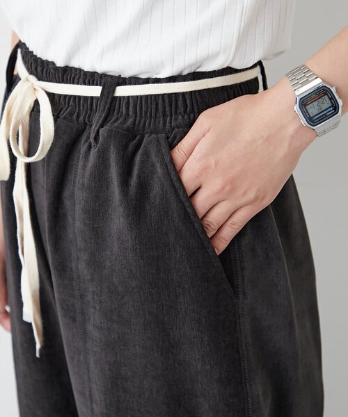 CIAOPANIC TYPY(チャオパニックティピー)の「【スタイルアップ】紐ベルト付きベロアフレアパンツ(スラックス・レディース・ブラック/ブラウン/アイボリー・SMALL/MEDIUM)」の19枚目の写真