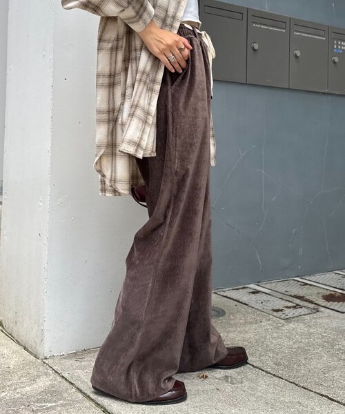 CIAOPANIC TYPY(チャオパニックティピー)の「【スタイルアップ】紐ベルト付きベロアフレアパンツ(スラックス・レディース・ブラック/ブラウン/アイボリー・SMALL/MEDIUM)」の18枚目の写真