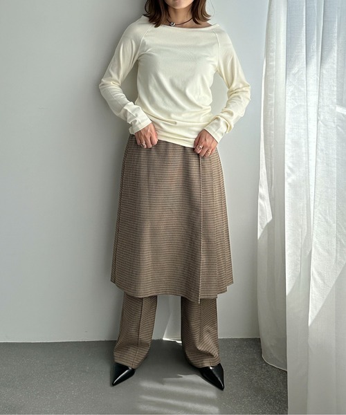 PILIT(ピリット)の「ボートネックリブトップス(Tシャツ/カットソー・レディース・アイボリー/オリーブ/チャコールグレー・MEDIUM)」の6枚目の写真