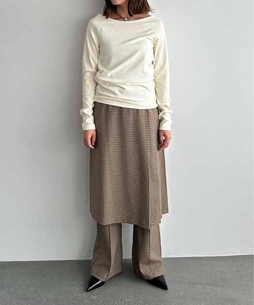 PILIT(ピリット)の「ボートネックリブトップス(Tシャツ/カットソー・レディース・アイボリー/オリーブ/チャコールグレー・MEDIUM)」の8枚目の写真