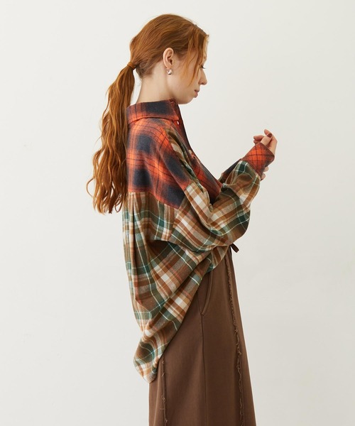 MILKFED.(ミルクフェド)の「WASHED PANEL SHIRT(シャツ/ブラウス・レディース・レッド/イエロー/オレンジ・ONE SIZE)」の20枚目の写真