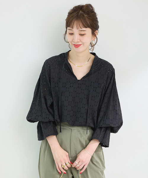 B.C STOCK(ベーセーストック)の「手洗い可 / シフリーブラウス(シャツ/ブラウス・レディース・ブラック/アイボリー・FREE)」の1枚目の写真