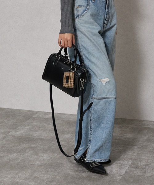 Ungrid(アングリッド)の「【Ungrid/アングリッド】ケースチャーム付 チェックコンビボストンバッグ(ボストンバッグ・レディース・ブラック系その他/ブラック/キャメル/ダークブラウン/ブラウン系その他・FREE)」の7枚目の写真