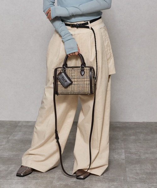 Ungrid(アングリッド)の「【Ungrid/アングリッド】ケースチャーム付 チェックコンビボストンバッグ(ボストンバッグ・レディース・ブラック系その他/ブラック/キャメル/ダークブラウン/ブラウン系その他・FREE)」の18枚目の写真