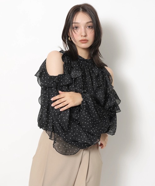 正規品　洗濯タグあり　リランドチュール　オフショルダーフリルブラウス Rirandture（リランドチュール）の「オフショルダーフリル