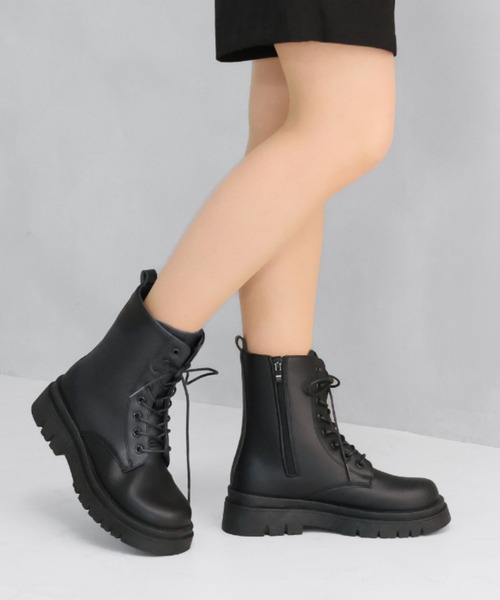 VIVIAN（ヴィヴィアン）の「晴雨兼用 厚底レースアップワークブーツ（ブーツ・レディース・ダークブラウン/ブラック・S/M/L/LL）」の12枚目の写真