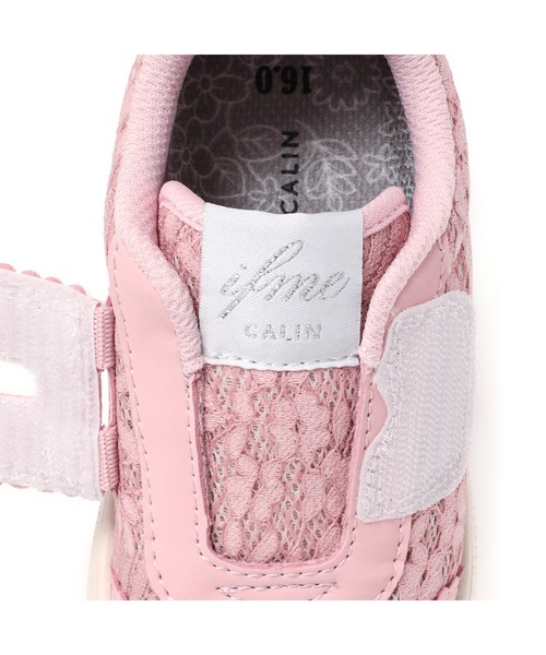 IFME（イフミー）の「KIDS｜ifme CALIN レーススニーカー[リンクコーデ]（スニーカー・キッズ・ホワイト/ピンク/ブラック・15.0cm/15.5cm/16.0cm/16.5cm/17.0cm/17.5cm/18.0cm/18.5cm/19.0cm/19.5cm/20.0cm/20.5cm/21.0cm）」の8枚目の写真