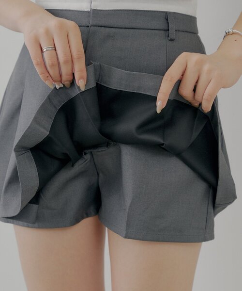 チサ 新品タグ付き⭐︎マックス&コー　ネイビー　ショートパンツスカート セール】ボックスプリーツレイヤードスカパン（スカート）｜Chico