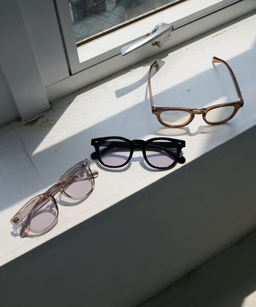 DISCOAT（ディスコート）の「【ユニセックス】ウェリントン調光サングラス（サングラス・レディース・ブラウン/ブラック/クリア・FREE）」の4枚目の写真