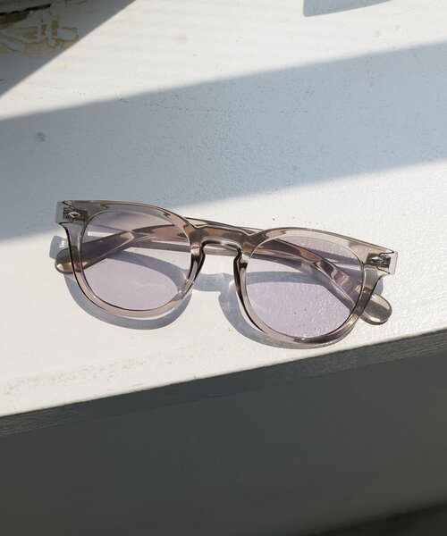 DISCOAT（ディスコート）の「【ユニセックス】ウェリントン調光サングラス（サングラス・レディース・ブラウン/ブラック/クリア・FREE）」の11枚目の写真