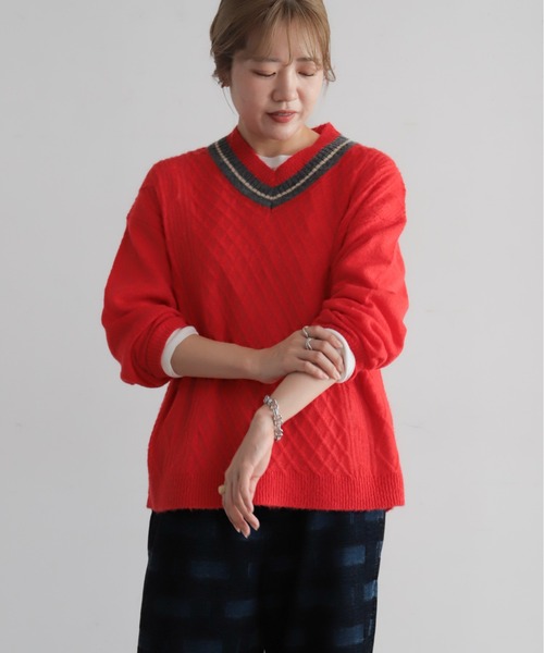 NOMBRE IMPAIR(ノンブルアンペール)の「ウールアルパカケーブル チルデンP/O(ニット/セーター・レディース・レッド/チャコールグレー・FREE)」の1枚目の写真