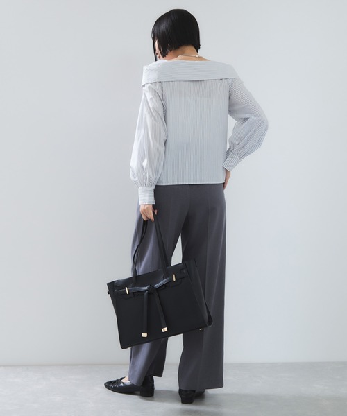 VIS（ビス）の「オフショルライクロングスリーブブラウス/イージーケア（シャツ/ブラウス・レディース・ネイビー/ホワイト系その他/ブルー系その他4・FREE）」の13枚目の写真